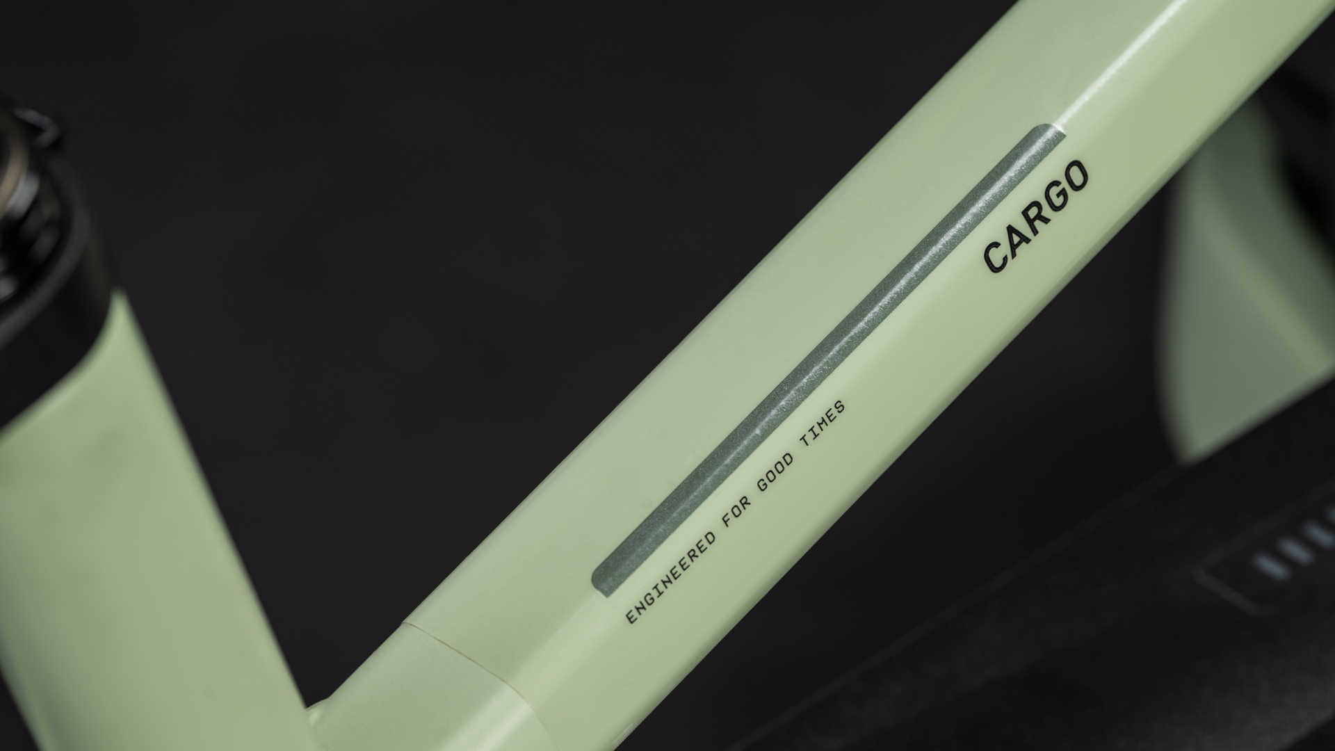 Cargo Hybrid 800 pea´n´reflex