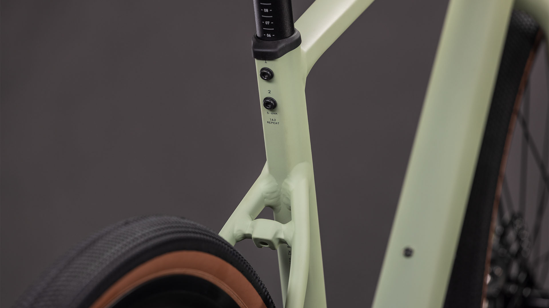 Nuroad Pro pea´n´grey