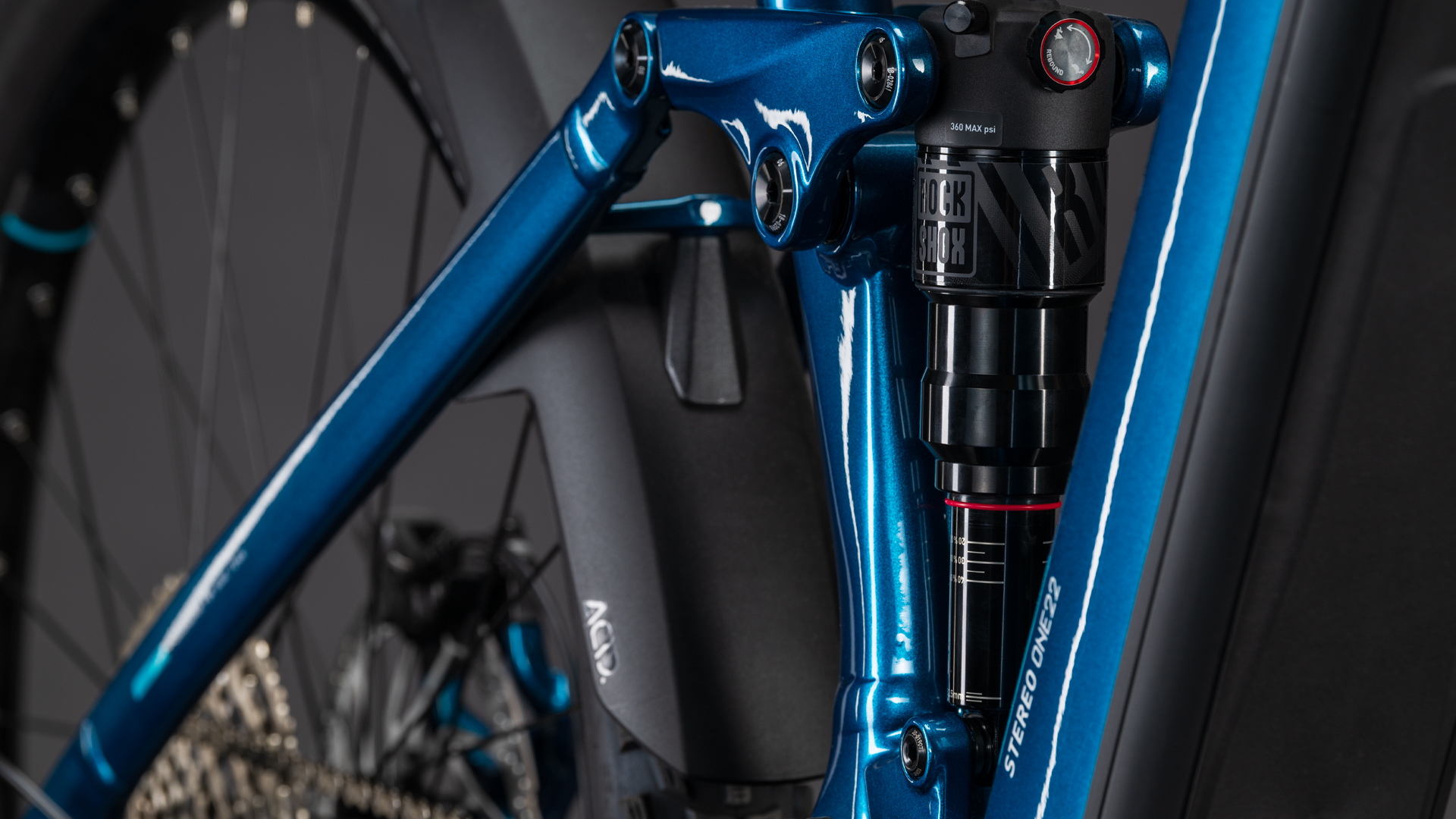 Stereo Hybrid ONE22 Race 800 electricblue´n´white