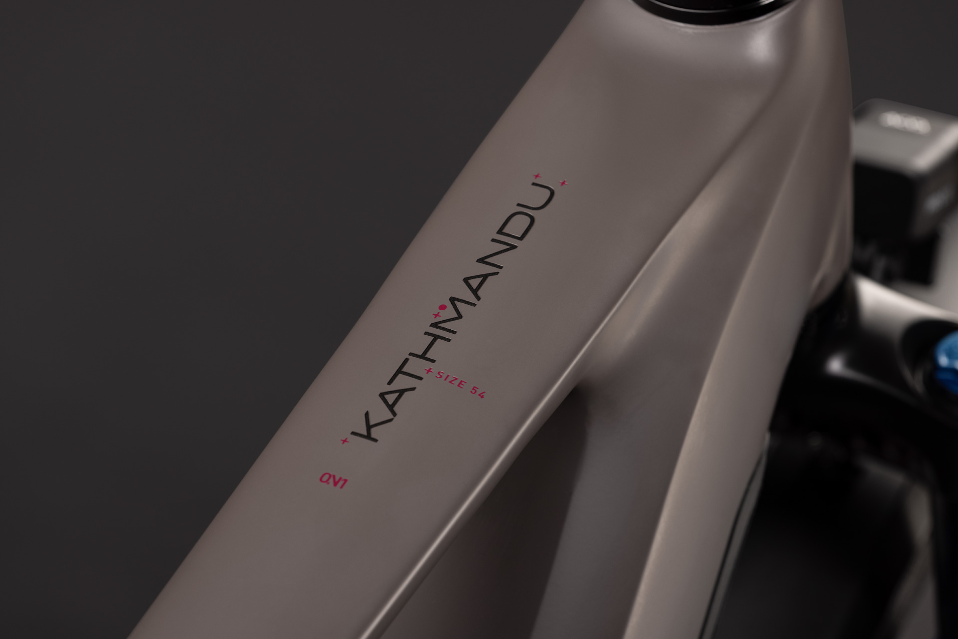 Kathmandu Hybrid ONE 800 cedar´n´chrome