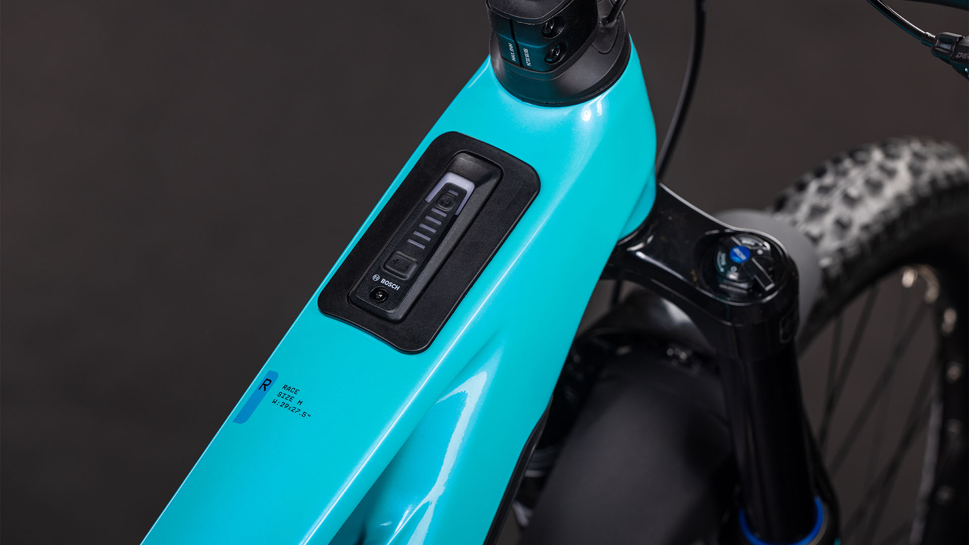 Stereo Hybrid ONE77 HPC Race 800 swimmingpool´n´black