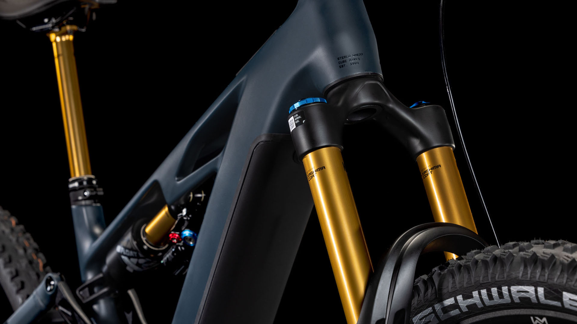 Stereo Hybrid ONE77 HPC AT 800 carbon´n´gold