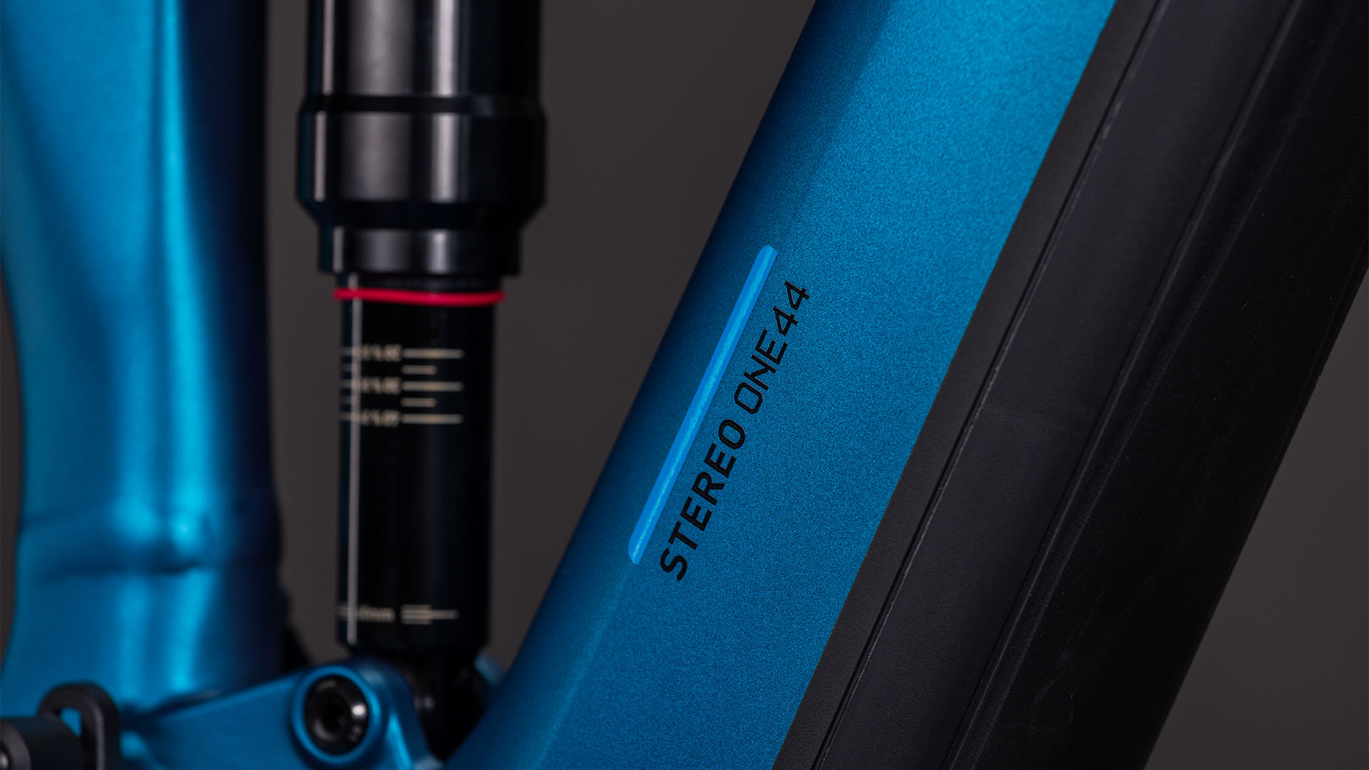 Stereo Hybrid ONE44 EX 800 electricblue´n´blue