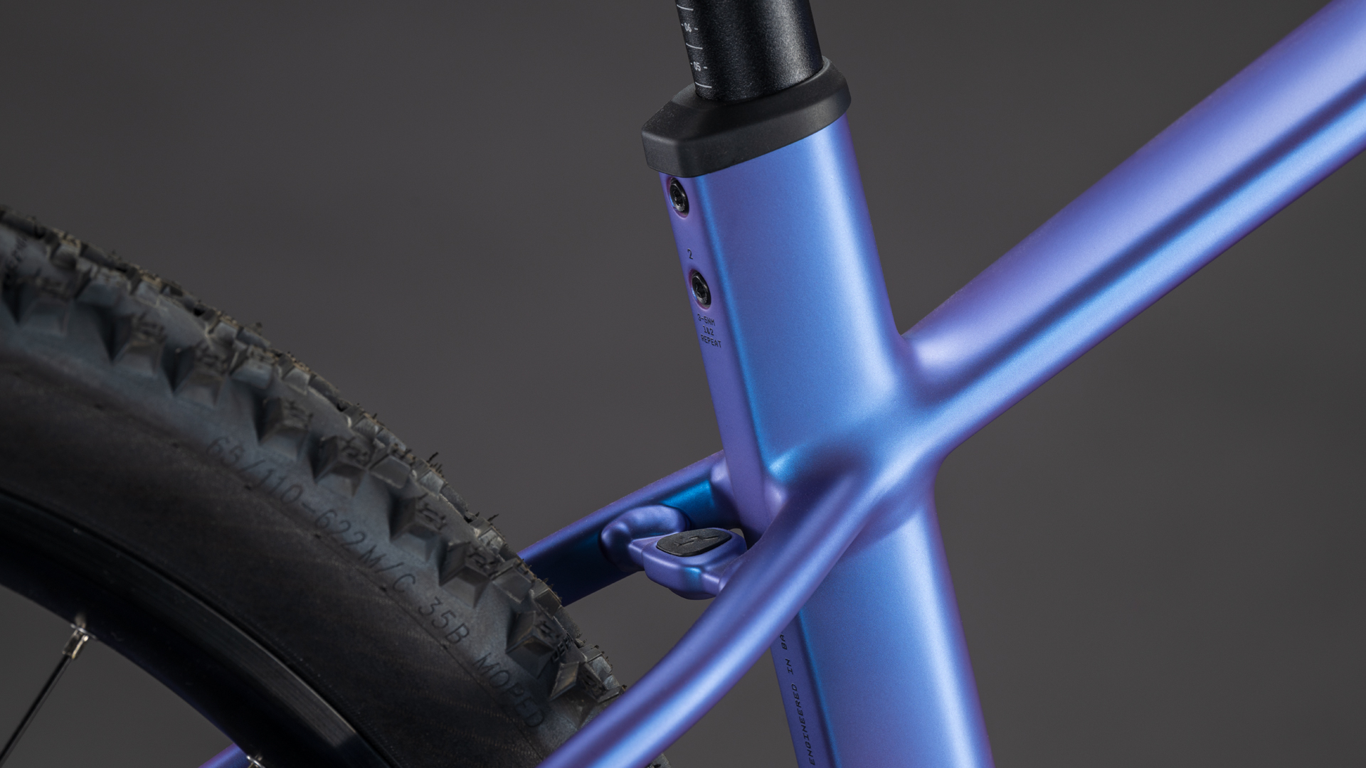Reaction Hybrid ONE 800 blueiris´n´reflect Reaction Hybrid ONE 800 blueiris´n´reflect