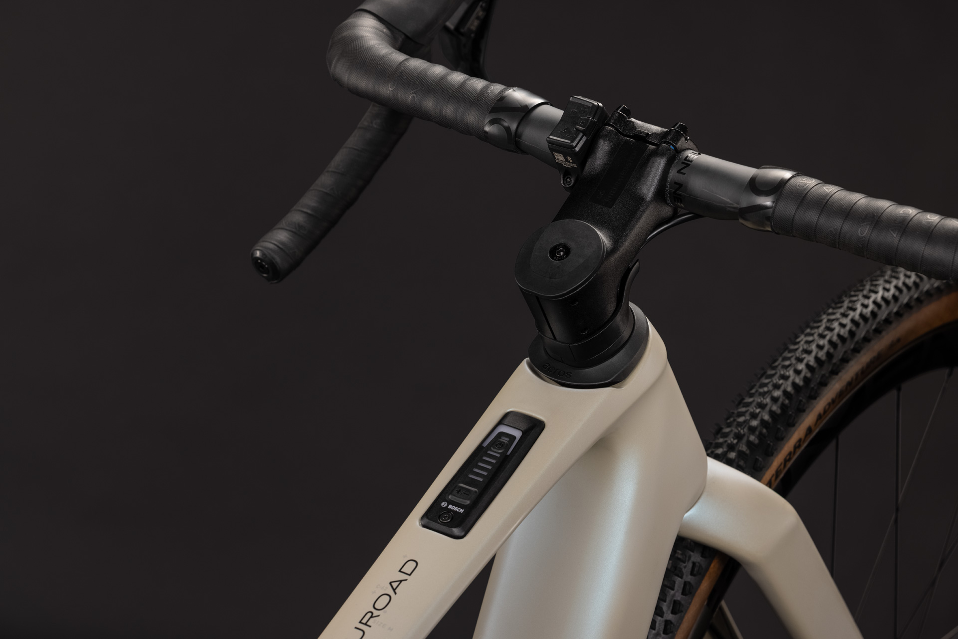 Nuroad Hybrid C:62 SLX 400X glintsand´n´black