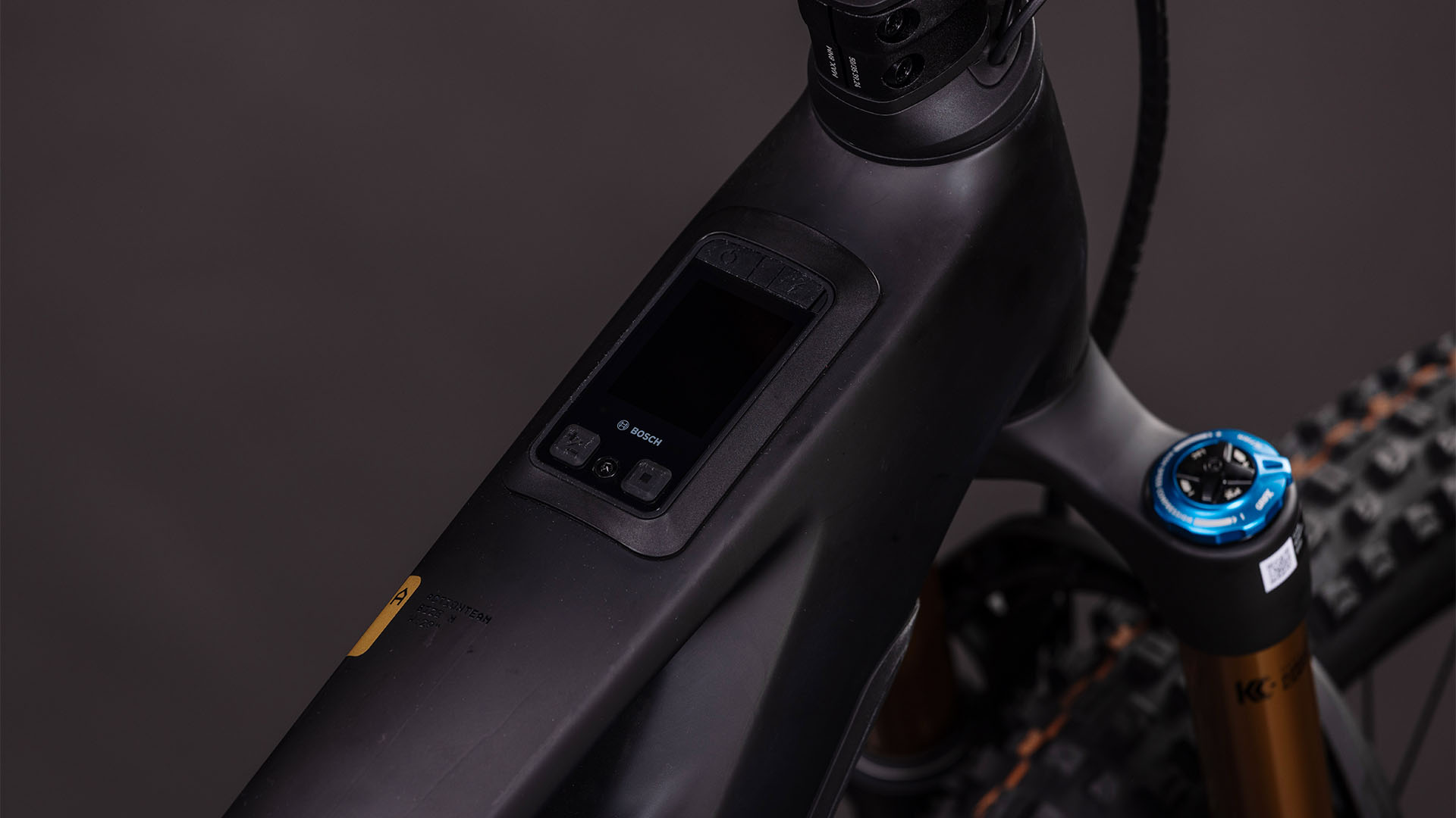Stereo Hybrid ONE44 HPC AT 800 carbon´n´gold