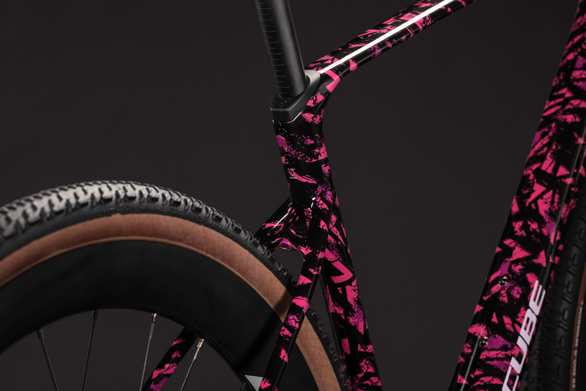 Nuroad C:62 SLX pinkaction´n´black
