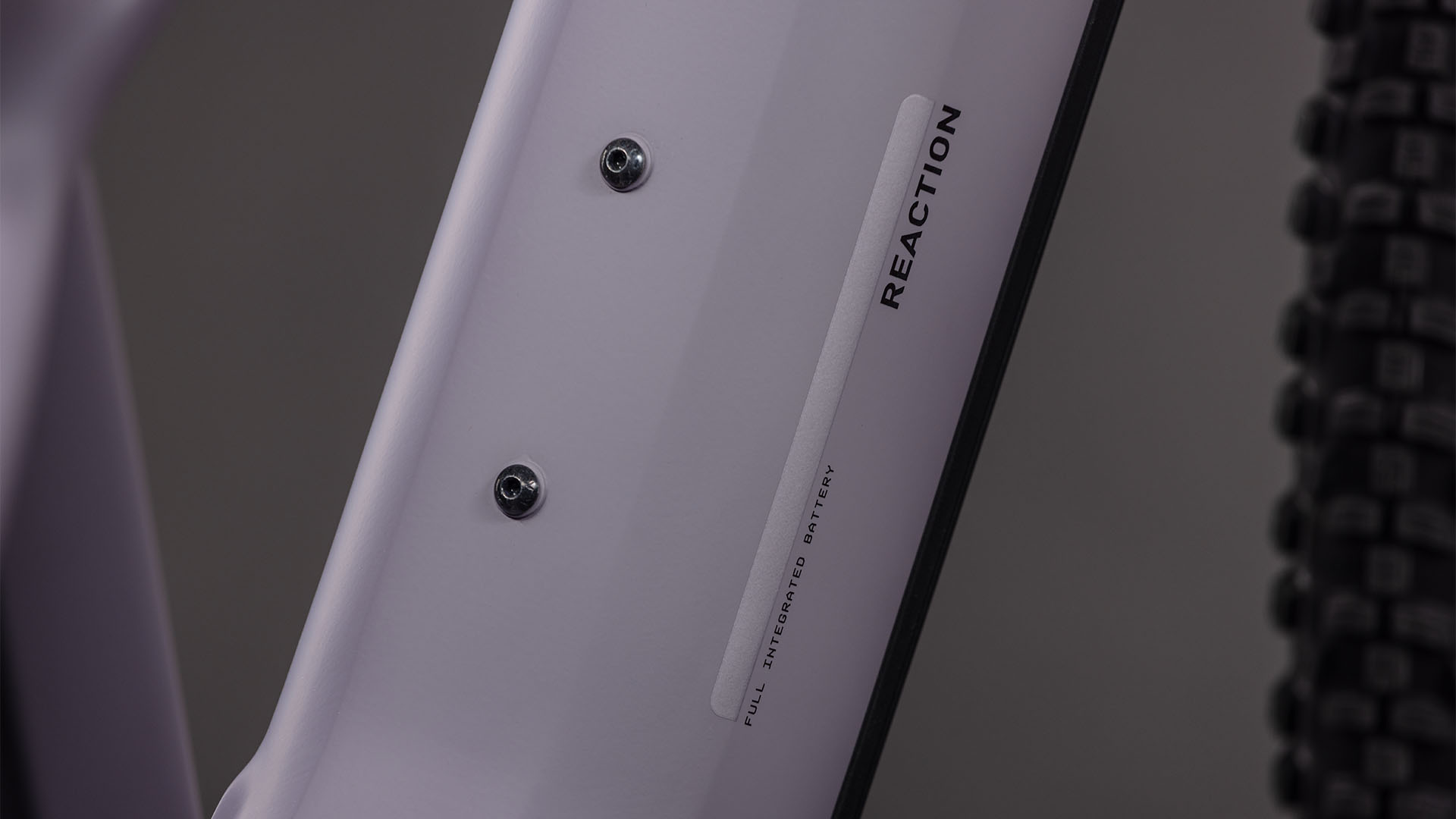 Reaction Hybrid Performance 600 plumgrey´n´black