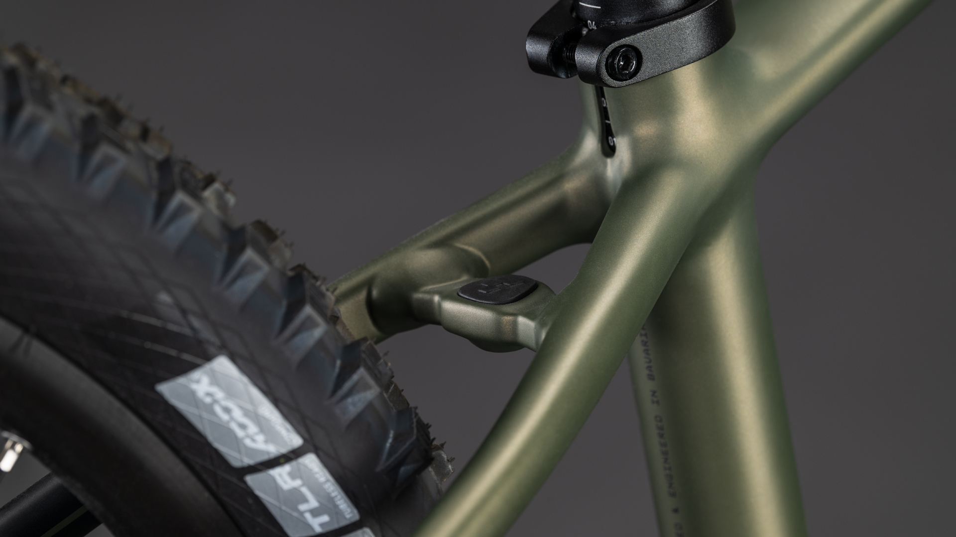 Acid 240 Hybrid Rookie SLX 400X reedgreen´n´matrix