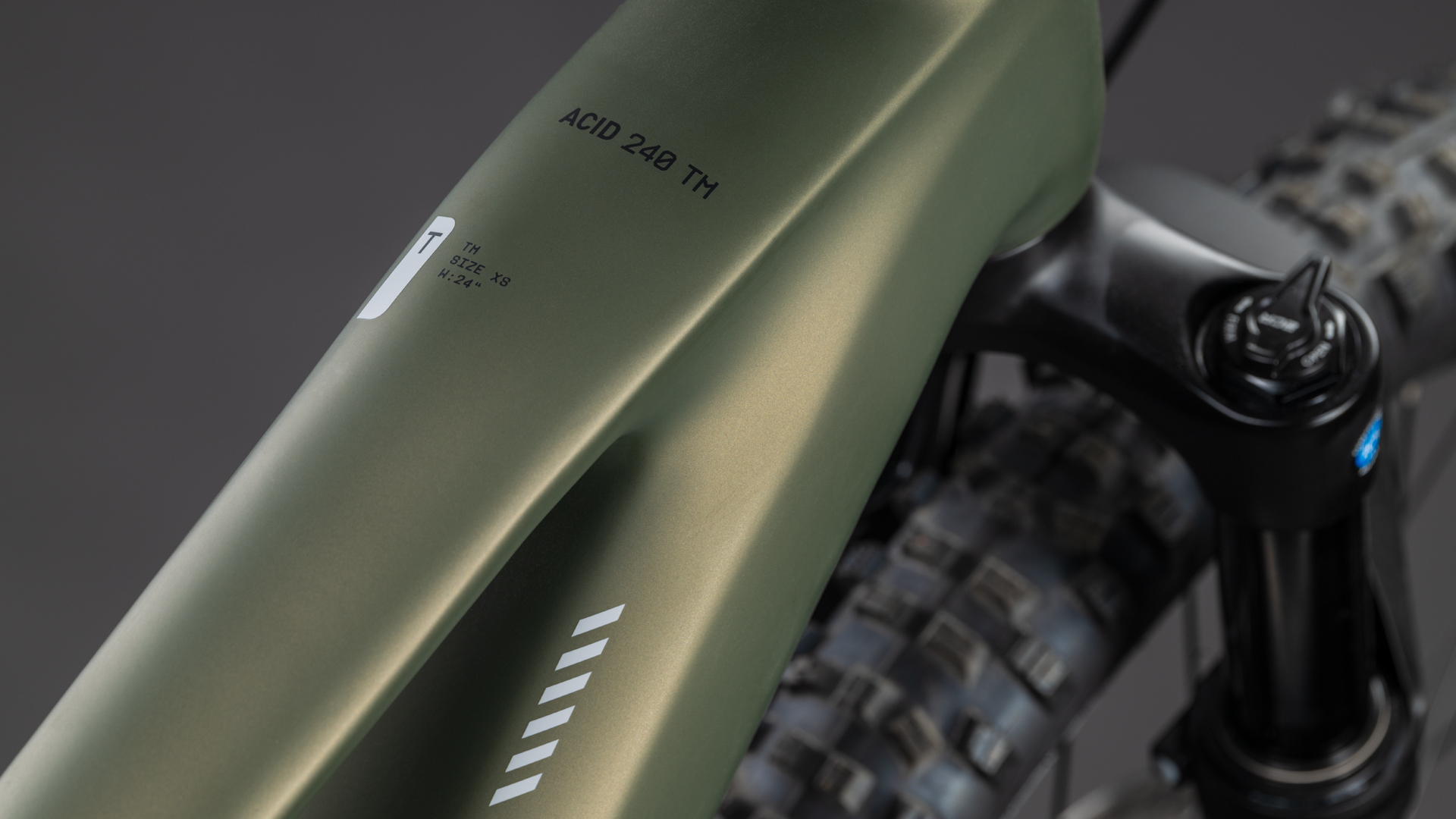 Acid 240 Hybrid Rookie SLX 400X reedgreen´n´matrix