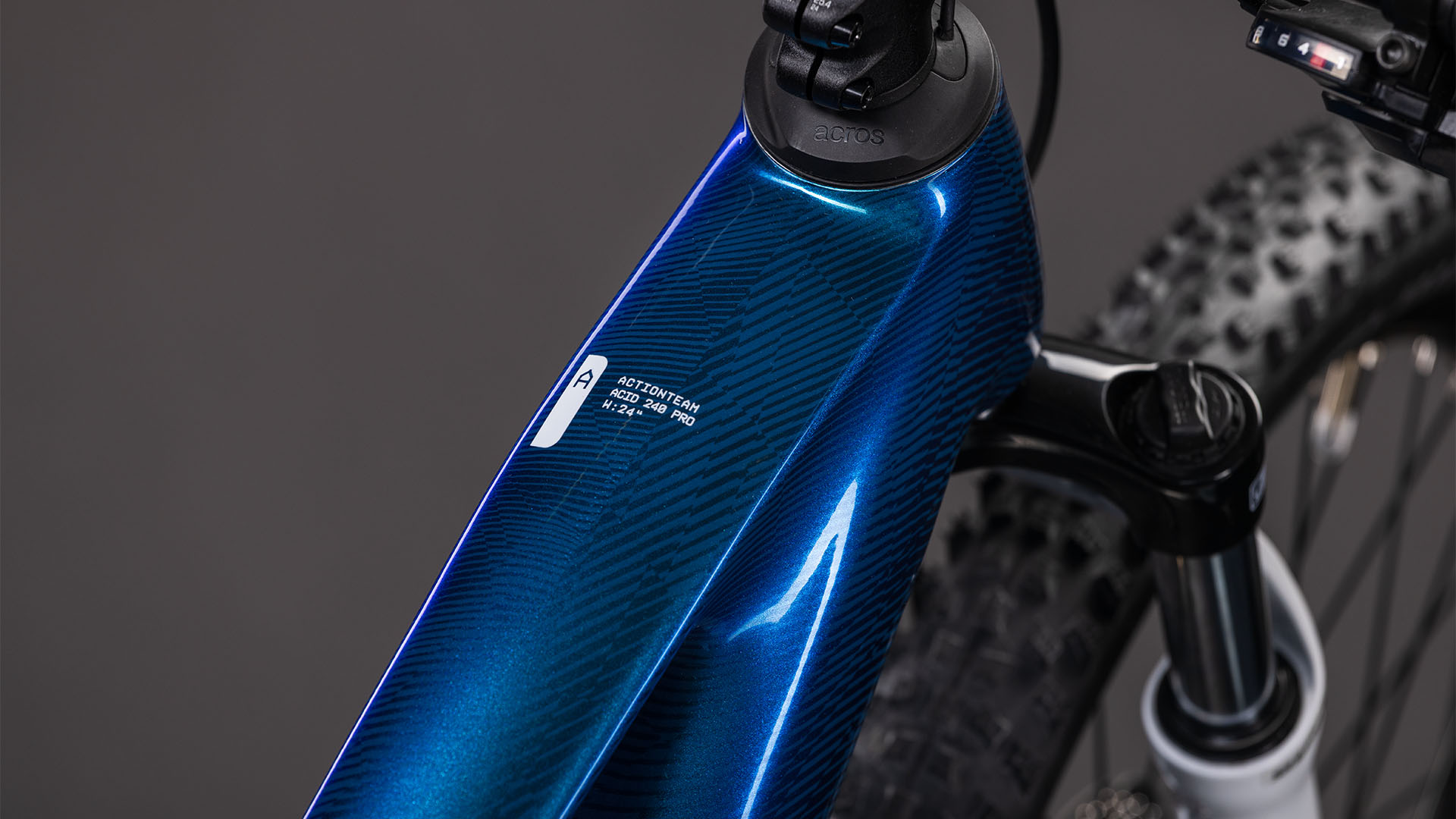 Acid 240 Hybrid Rookie Pro 400X actionteam