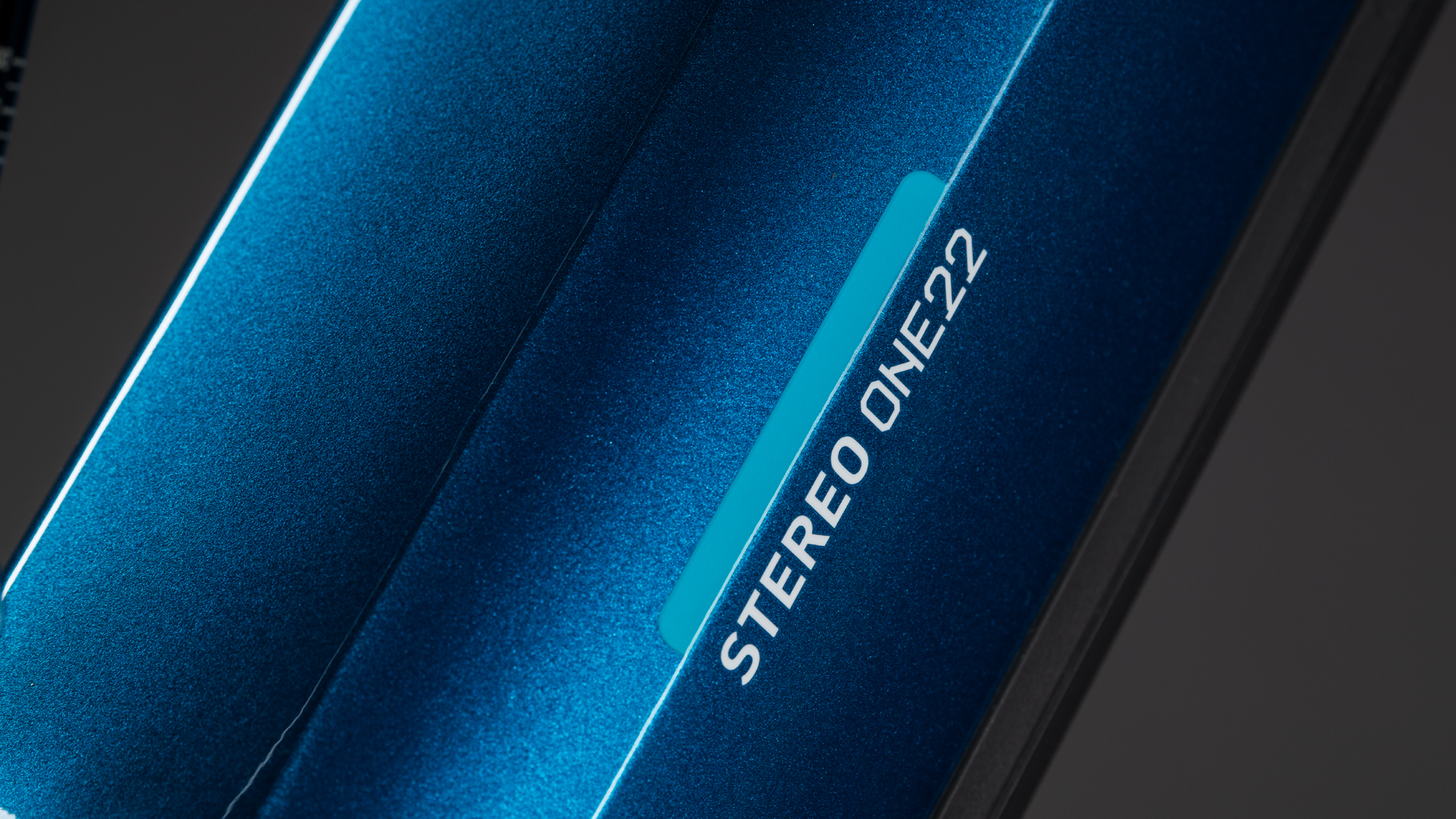 Stereo Hybrid ONE22 Race 800 electricblue´n´white