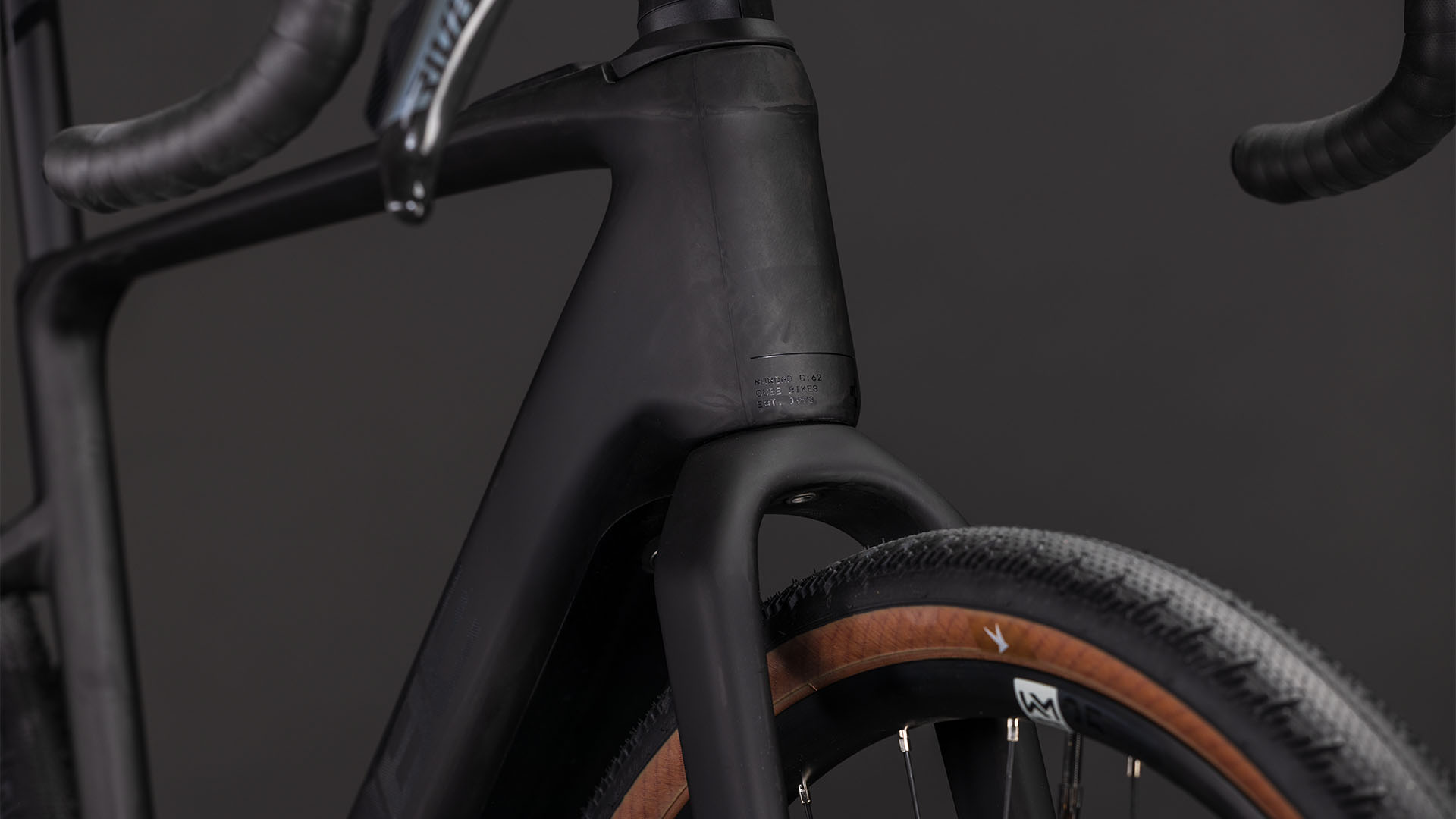 Nuroad Hybrid C:62 EXC 400X blackline