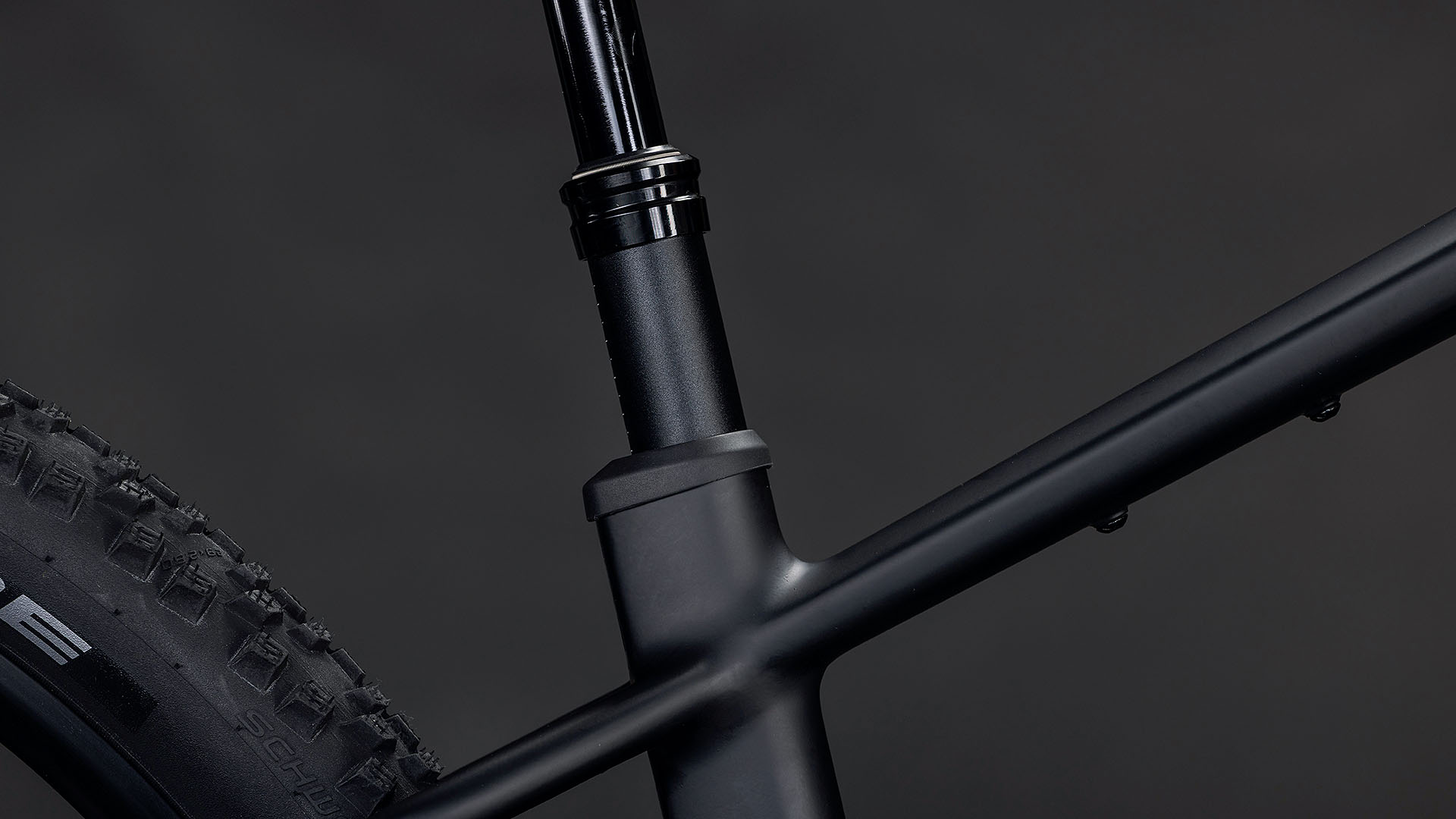 Reaction Hybrid Pro 800 blackline
