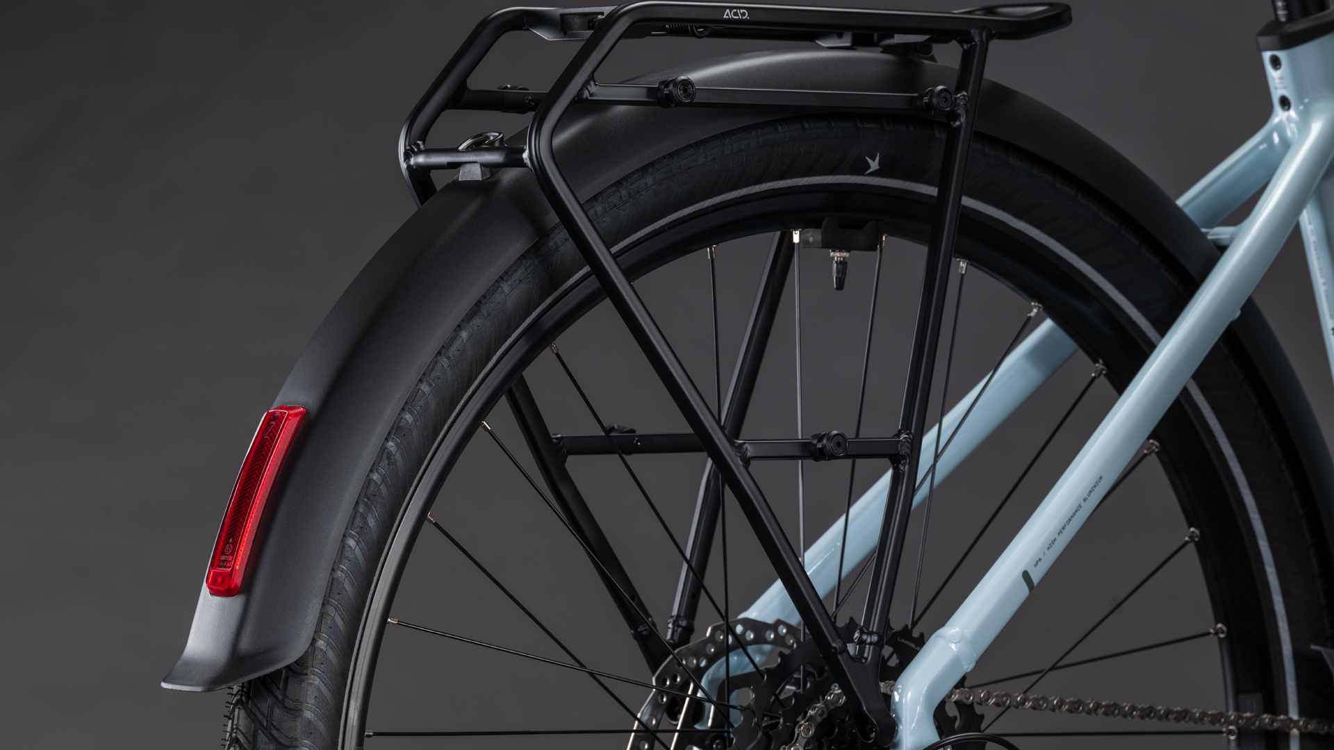 Touring Hybrid ONE 600 glacier´n´reflex Touring Hybrid ONE 600 glacier´n´reflex