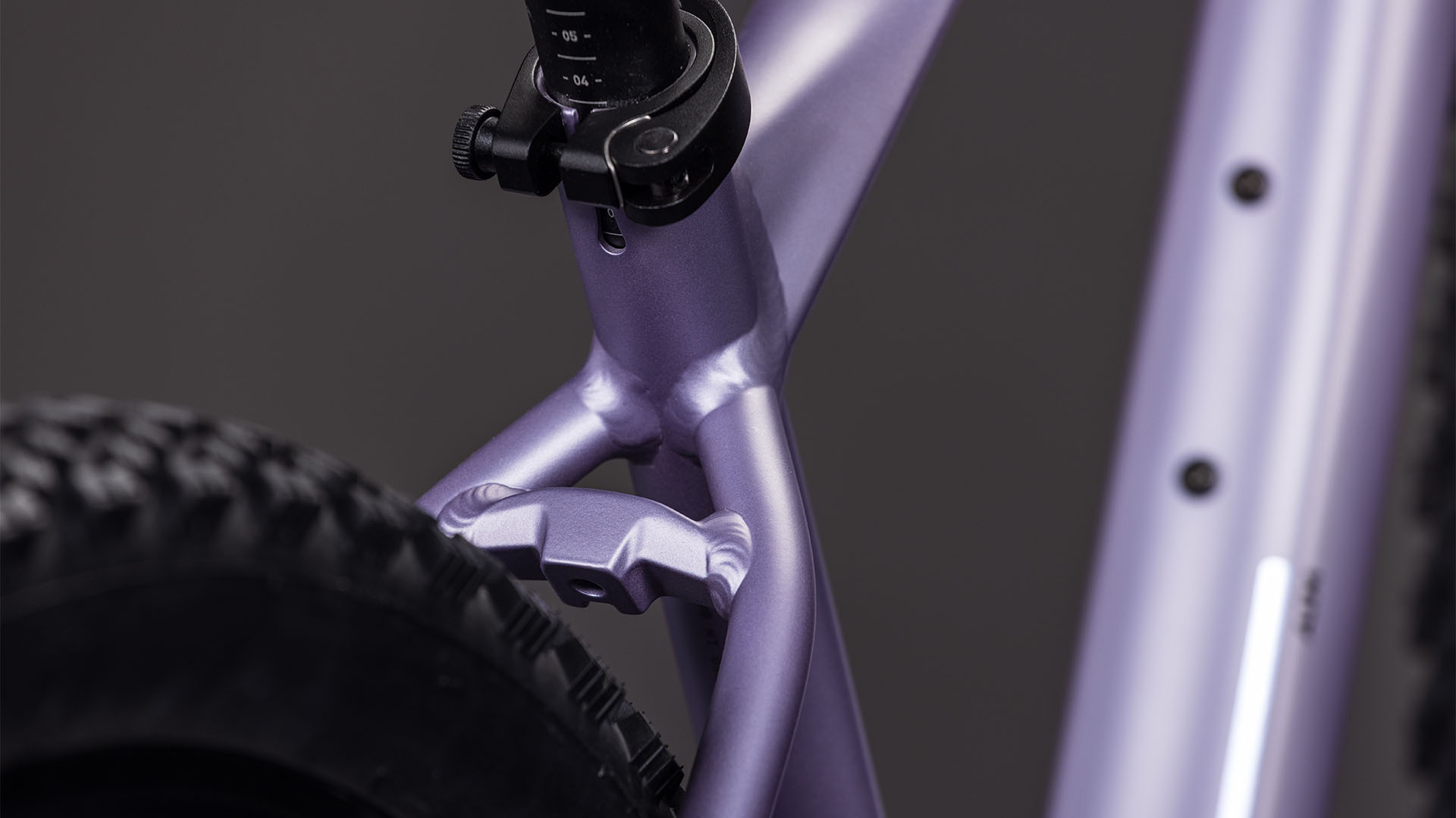 Aim ONE lightpurple´n´chrome