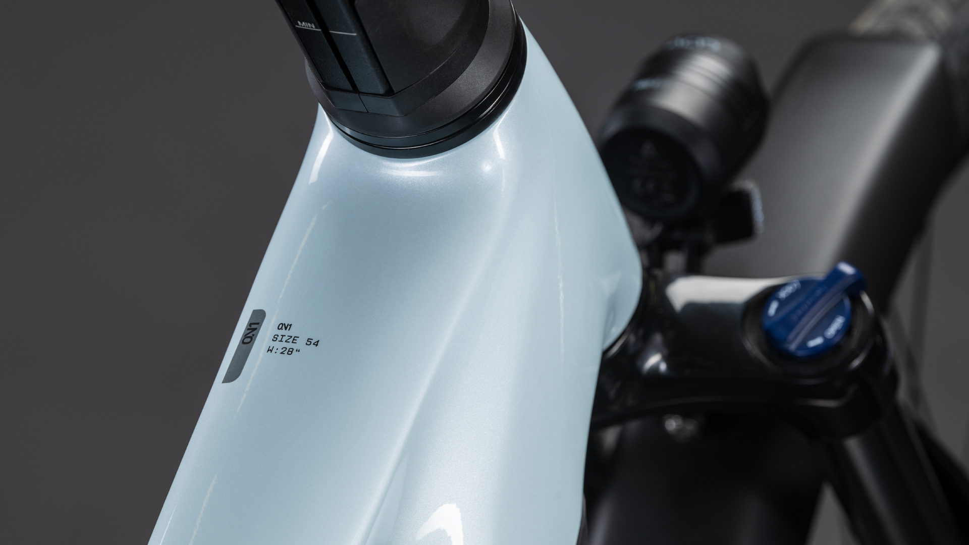 Touring Hybrid ONE 600 glacier´n´reflex Touring Hybrid ONE 600 glacier´n´reflex