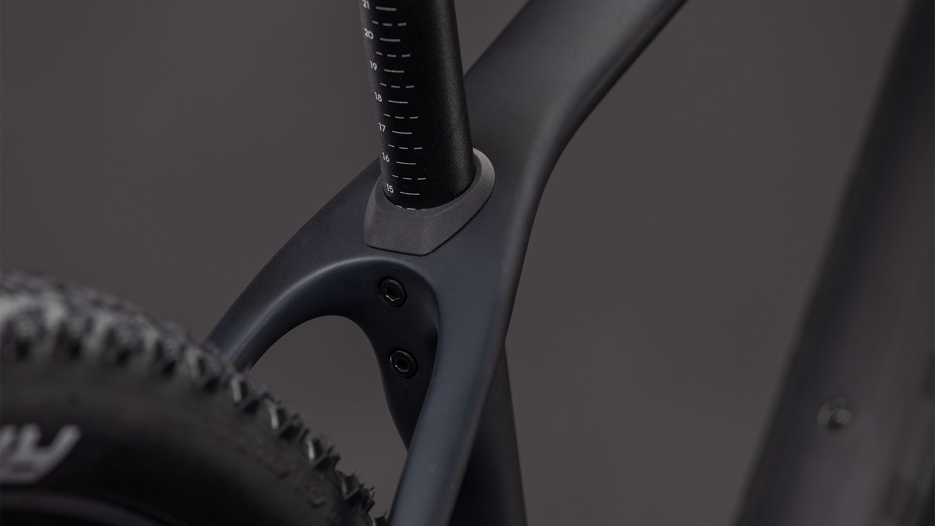 Reaction C:62 Pro blackline