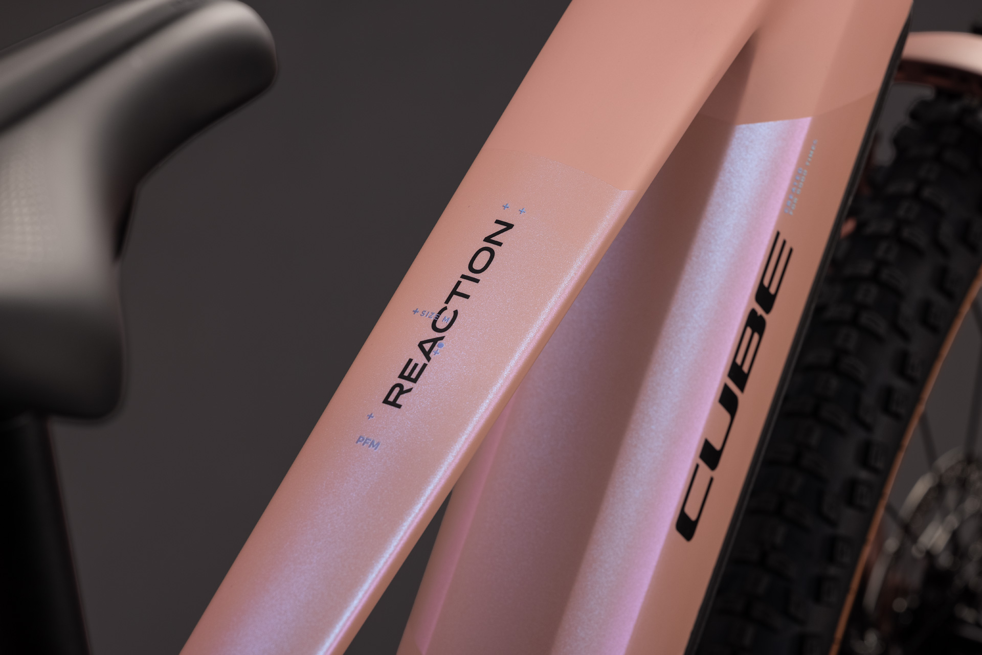 Reaction Hybrid Performance 720 ruby´n´black