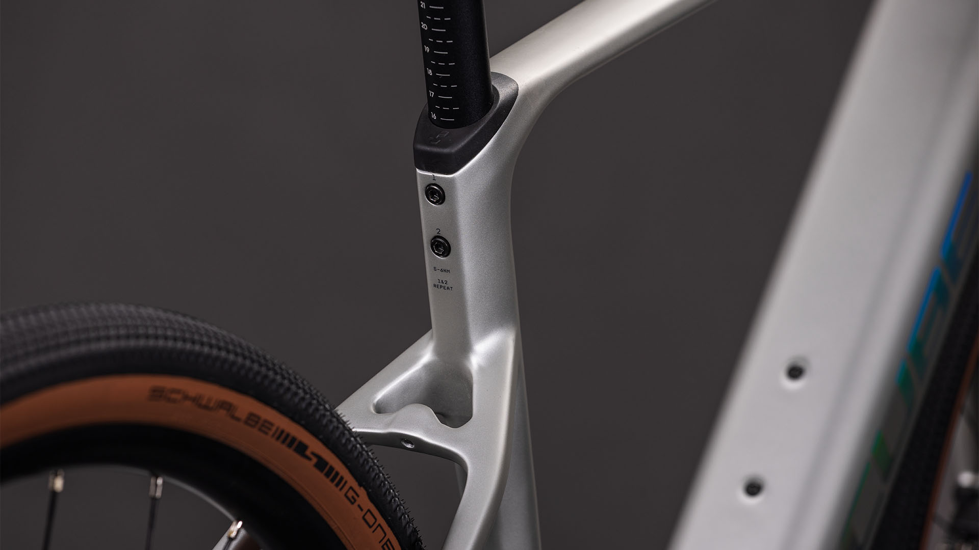 Nulane Hybrid C:62 Race 400X sleekgrey´n´prism