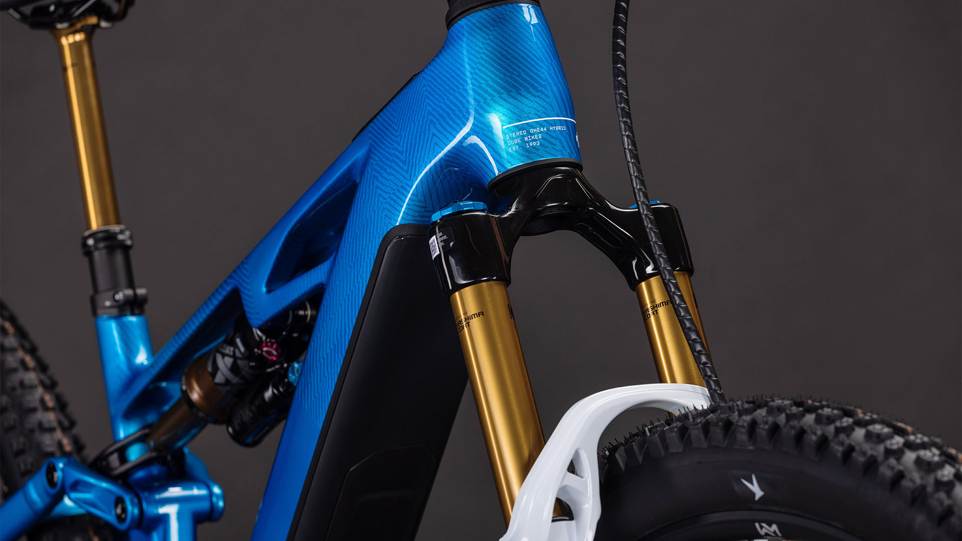 Stereo Hybrid ONE44 HPC AT 800 actionteam