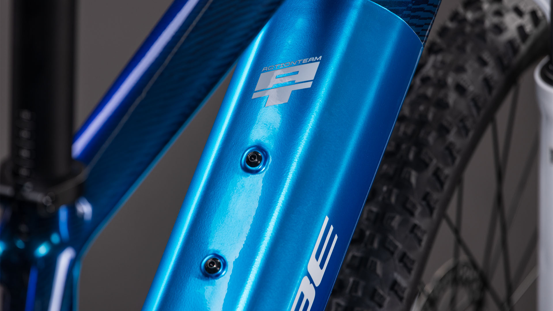 Acid 240 Hybrid Rookie Pro 400X actionteam
