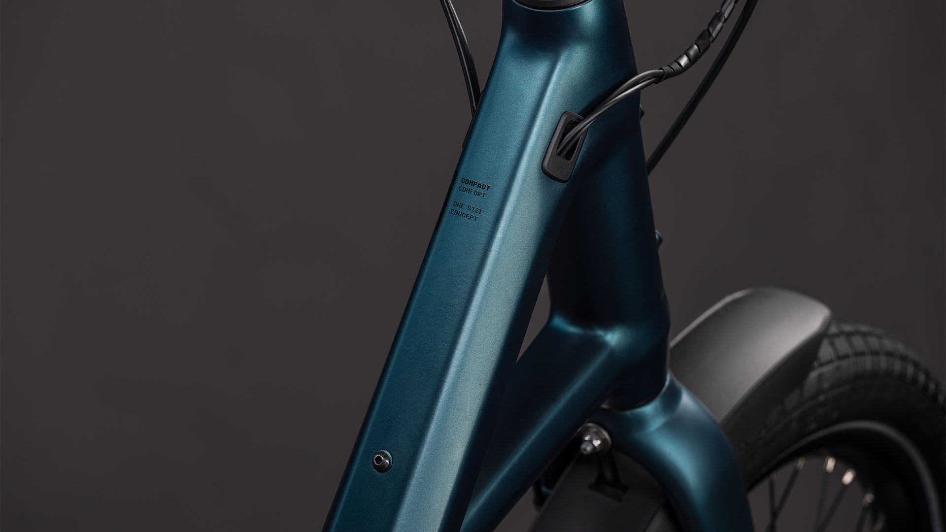 Compact Hybrid 545 royalgreen´n´black