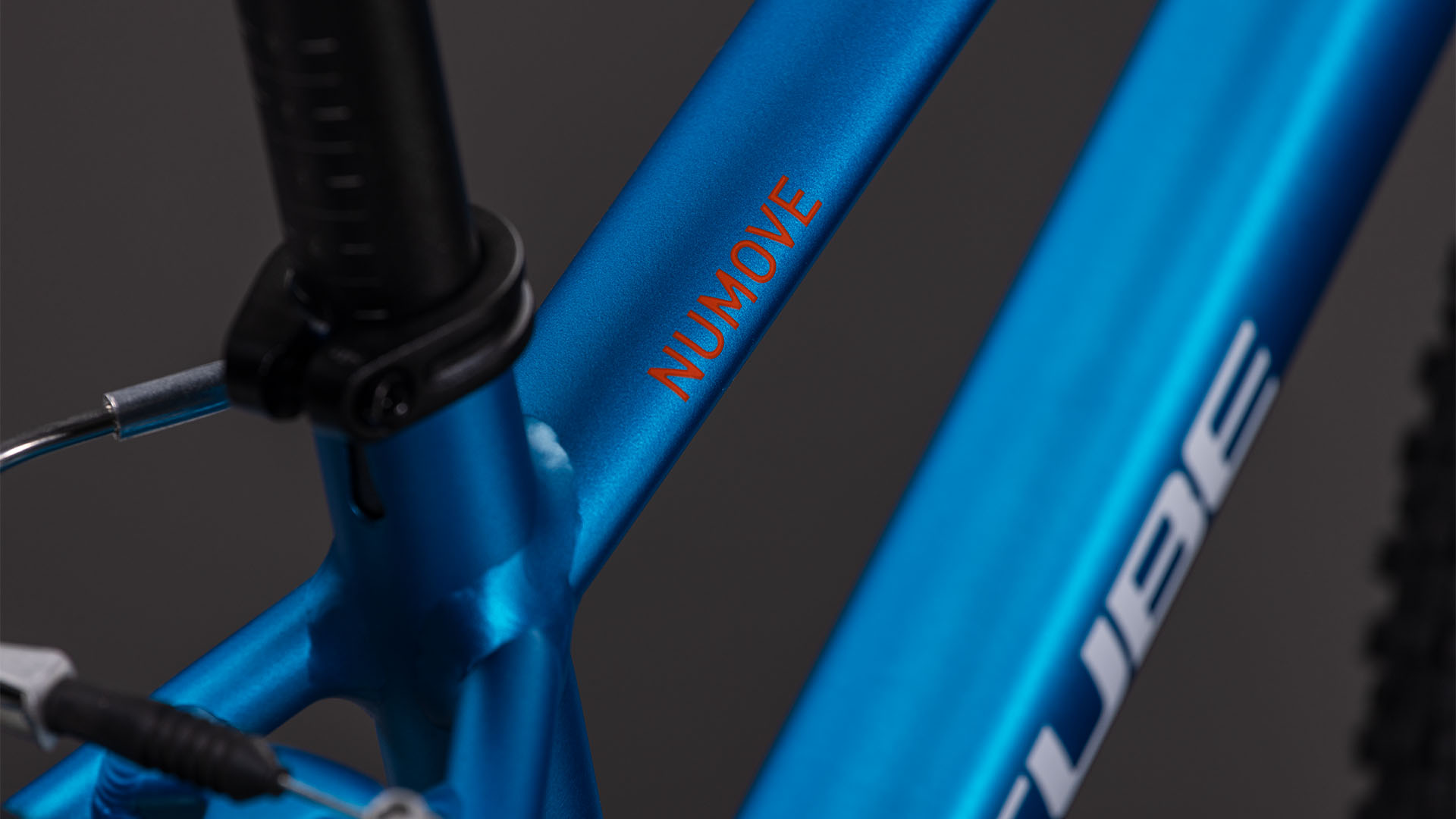 Numove 140 topasblue´n´nebula