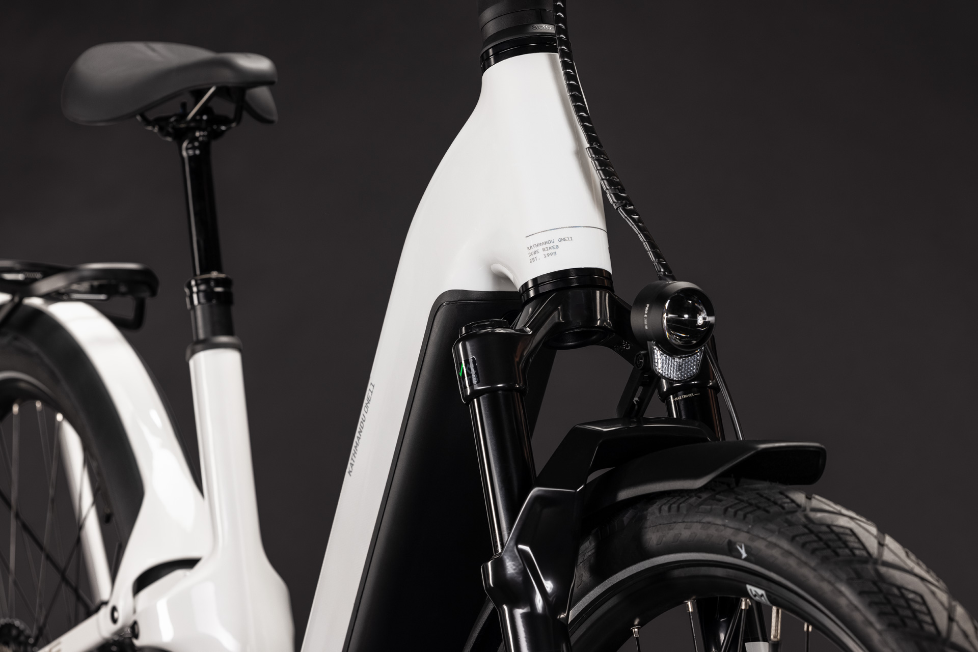 Kathmandu Hybrid ONE11 HPC SLX 800 metallicwhite´n´prizm (Easy Entry)