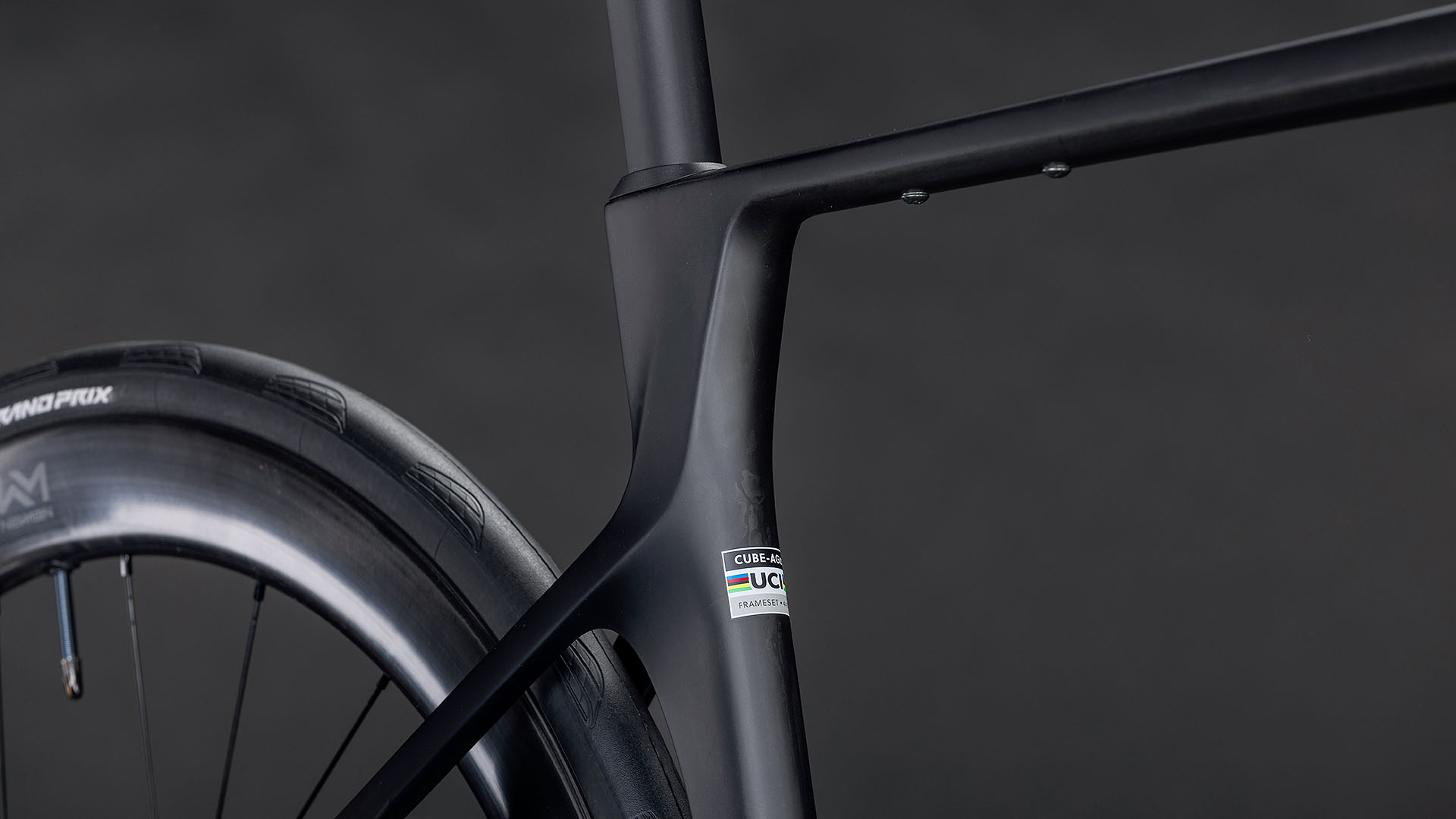 Agree C:62 Pro blackline