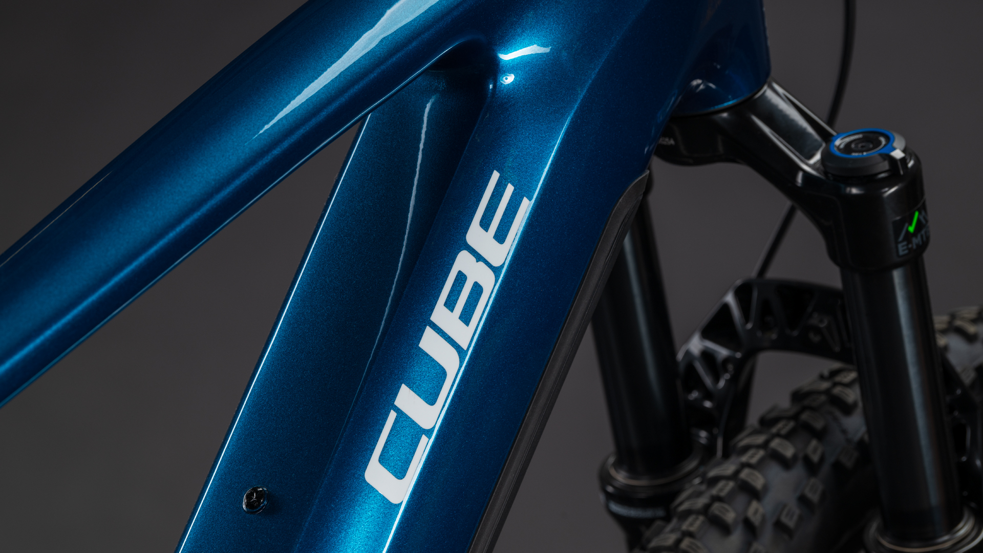 Stereo Hybrid ONE22 Race 800 electricblue´n´white